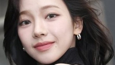 판] 카리나는 진짜 이쁜건지 못생긴건지 모르겠음.jpg