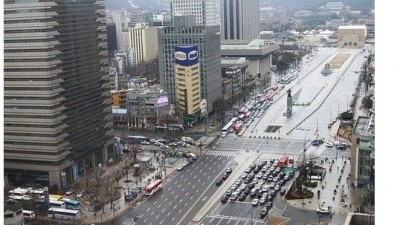 시간이 멈춘 듯한 광화문 사거리