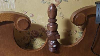 어느 모텔 침대의 경고문