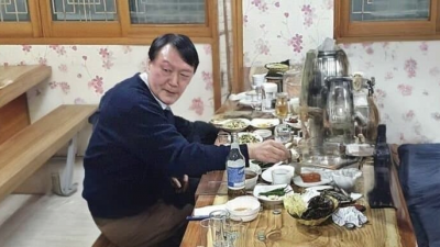 대통령님 5차 방어선까지 뚫렸습니다!