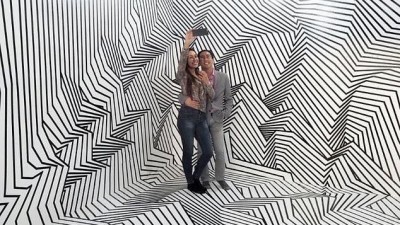 테이프로 만든 환상적인 입체 공간