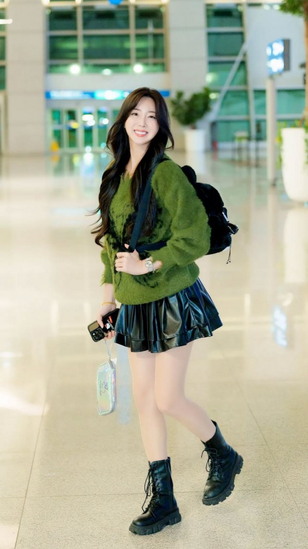 1090285321_QHBR0rME_1734398299.webp