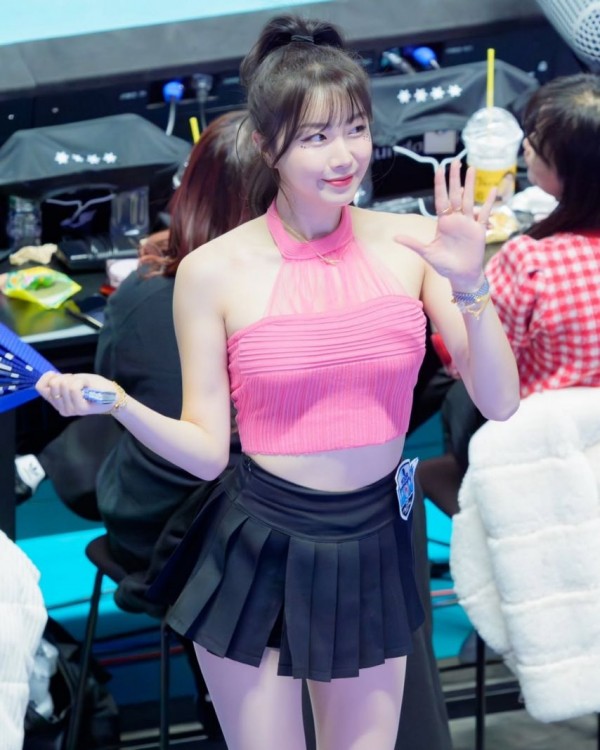 1090285843_kvy1zTfu_1740619850.jpg