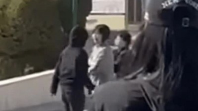 같은 여자 위협하는 동덕여대 시위대