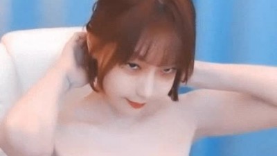 채효주 섹시한 오프숄더