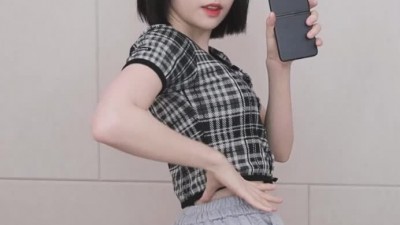 체크 크롭티 + 회색 츄리닝  우정잉