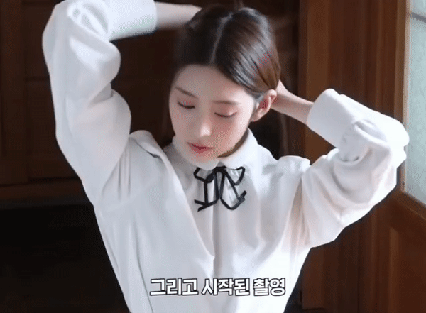 머리묶는민주